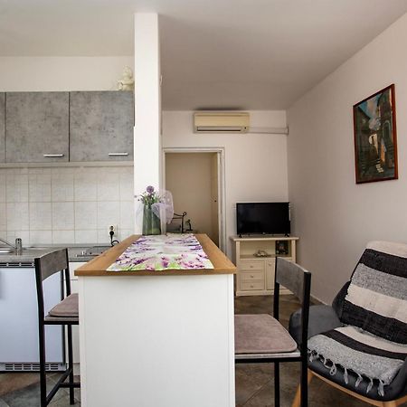 Apartments Ina & Ika Rovinj Exterior photo