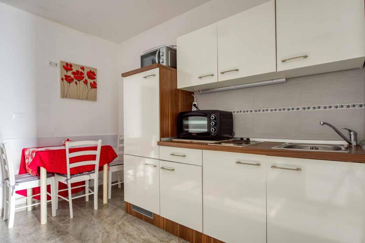 Apartments Ina & Ika Rovinj Exterior photo